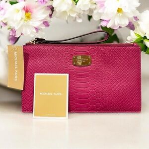 MICHAEL Michael Kors Pink Clutch